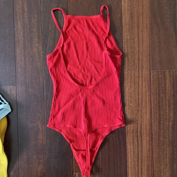 Aritzia Wilfred low back bodysuit - Picture 2 of 2